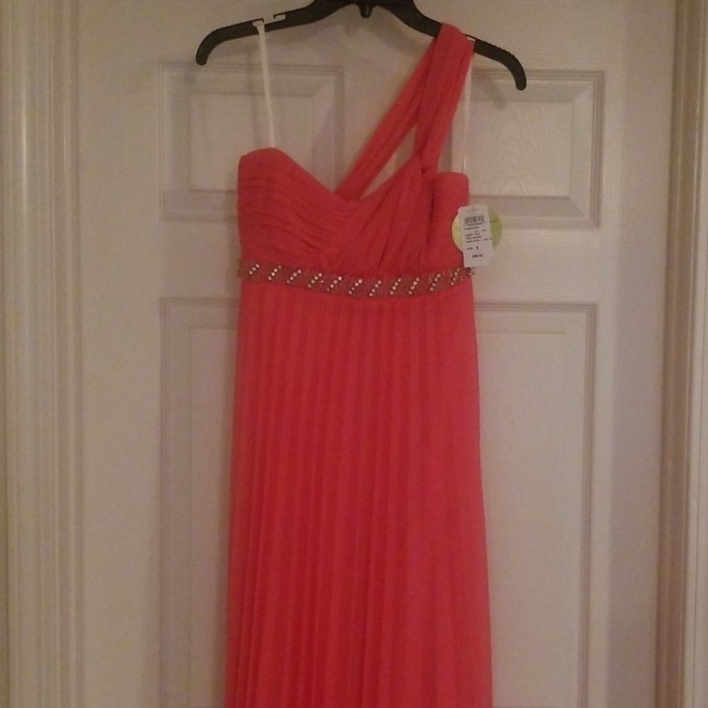 Windsor Formal dress
